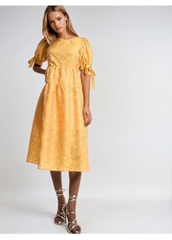 Monki Sukienka w kolorze pomarańczowym ze sklepu Limango Polska w kategorii Sukienki - zdjęcie 189184749