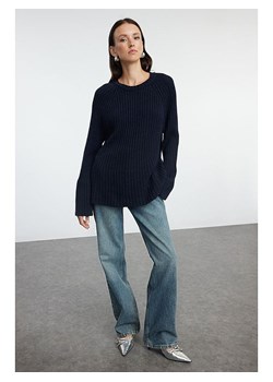 trendyol Sweter w kolorze granatowym ze sklepu Limango Polska w kategorii Swetry damskie - zdjęcie 189184997