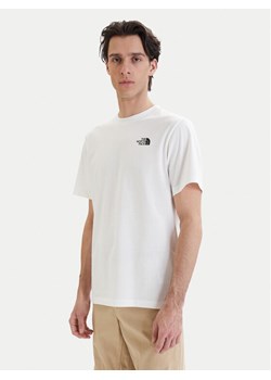 The North Face T-Shirt Vertical NF0A8GV1 Biały Regular Fit ze sklepu MODIVO w kategorii T-shirty męskie - zdjęcie 189187886