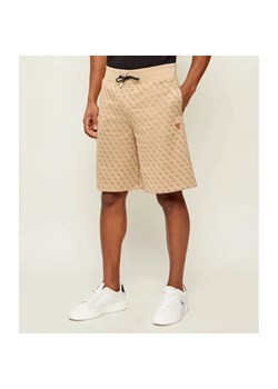 GUESS ACTIVE Szorty NEW KORBIN | Regular Fit ze sklepu Gomez Fashion Store w kategorii Spodenki męskie - zdjęcie 189189576
