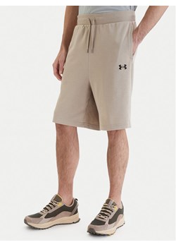 Under Armour Szorty sportowe UA Rival Lightweight 6009345 Beżowy Regular Fit ze sklepu MODIVO w kategorii Spodenki męskie - zdjęcie 189191195