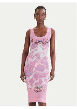Versace Jeans Couture Sukienka codzienna 80HAO9P6 JS545 Różowy Slim Fit ze sklepu MODIVO w kategorii Sukienki - zdjęcie 189191248