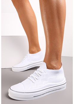 Białe Trampki z Elastyczną Cholewką z Perforacją Ellivia ze sklepu born2be.pl w kategorii Trampki damskie - zdjęcie 189192148