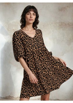 Sinsay - Sukienka mini babydoll w panterkę - brązowy ze sklepu Sinsay w kategorii Sukienki - zdjęcie 189193778