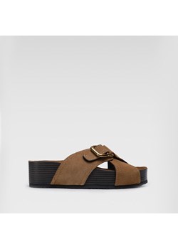 Klapki Gino Rossi 22SS40 ze sklepu ccc.eu w kategorii Klapki damskie - zdjęcie 189210569