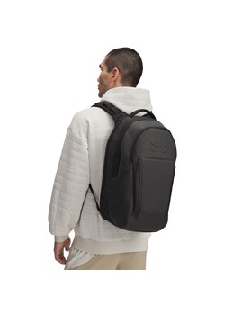 Plecak treningowy Under Armour No Weigh Backpack - czarny ze sklepu Sportstylestory.com w kategorii Plecaki - zdjęcie 189211105