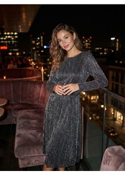 Sinsay - Błyszcząca sukienka midi z paskiem - srebrny ze sklepu Sinsay w kategorii Sukienki - zdjęcie 189211448