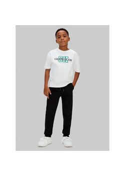 Calvin Klein Jeans Spodnie dresowe | Regular Fit ze sklepu Gomez Fashion Store w kategorii Spodnie chłopięce - zdjęcie 189212935