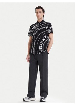 Versace Jeans Couture Polo 80GAG6R0 JS556 Czarny Regular Fit ze sklepu MODIVO w kategorii T-shirty męskie - zdjęcie 189213007
