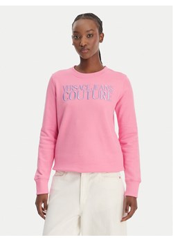 Versace Jeans Couture Bluza 80HAIT01 CF01T Różowy Regular Fit ze sklepu MODIVO w kategorii Bluzy damskie - zdjęcie 189213025