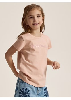 Reserved - T-shirt z wypukłym napisem - brudny róż ze sklepu Reserved w kategorii Bluzki dziewczęce - zdjęcie 189215776
