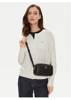 Torebka Tommy Hilfiger Th Emblem Camera Bag AW0AW15179 Czarny ze sklepu eobuwie.pl w kategorii Listonoszki - zdjęcie 189216318