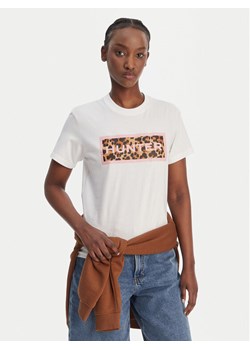Hunter T-Shirt Essentials HARW0011261 Biały Regular Fit ze sklepu MODIVO w kategorii Bluzki damskie - zdjęcie 189218617
