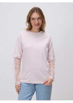 Reserved - T-shirt z koronkowymi rękawami - pastelowy róż ze sklepu Reserved w kategorii Bluzki damskie - zdjęcie 189223716