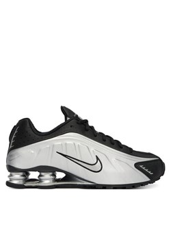 Sneakersy Nike Shox R4 HQ1988 007 Srebrny ze sklepu eobuwie.pl w kategorii Buty sportowe męskie - zdjęcie 189228119