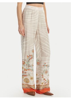 Just Cavalli Spodnie materiałowe 80PAA1P0 NS844 Kolorowy Regular Fit ze sklepu MODIVO w kategorii Spodnie damskie - zdjęcie 189231308