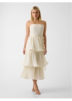 Guess Sukienka codzienna 181309 Biały Classic Fit ze sklepu MODIVO w kategorii Sukienki - zdjęcie 189231605