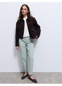 Mohito - Jeansy mom slim - zielony ze sklepu Mohito w kategorii Jeansy damskie - zdjęcie 189234506