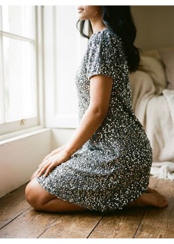 Sinsay - Sukienka - srebrny ze sklepu Sinsay w kategorii Sukienki - zdjęcie 189235665