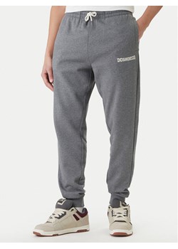DC Shoes Spodnie dresowe Baseline ADYFB03069 Szary Regular Fit ze sklepu MODIVO w kategorii Spodnie męskie - zdjęcie 189240005