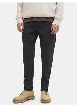 Jack & Jones Spodnie dresowe Gordon 12288623 Czarny Regular Fit ze sklepu MODIVO w kategorii Spodnie męskie - zdjęcie 189240067