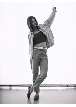 Reserved - Jeansy mom fit - niebieski ze sklepu Reserved w kategorii Jeansy damskie - zdjęcie 189244368