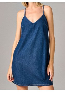 Sinsay - Jeansowa sukienka mini - granatowy ze sklepu Sinsay w kategorii Sukienki - zdjęcie 189247395