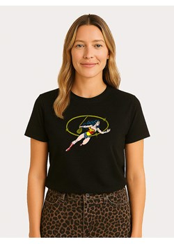 WOOOP Koszulka "Wonder Woman Lasso of Truth" w kolorze czarnym ze sklepu Limango Polska w kategorii Bluzki damskie - zdjęcie 189250875