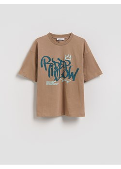 Reserved - Bawełniany t-shirt z nadrukiem - brązowy ze sklepu Reserved w kategorii T-shirty chłopięce - zdjęcie 189255479
