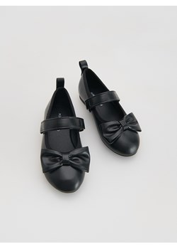 Reserved - Baleriny z kokardką - czarny ze sklepu Reserved w kategorii Balerinki dziecięce - zdjęcie 189259298