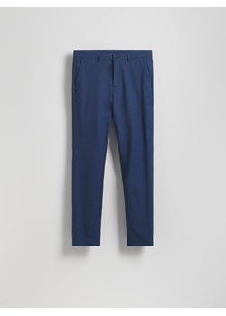 Reserved - Spodnie chino slim fit - granatowy ze sklepu Reserved w kategorii Spodnie męskie - zdjęcie 189259778