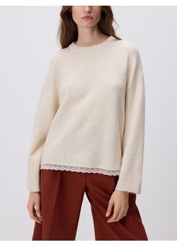 Reserved - Sweter z koronkowym wykończeniem - beżowy ze sklepu Reserved w kategorii Swetry damskie - zdjęcie 189261778