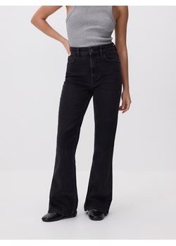 Reserved - Jeansy flare z krótszą nogawką - czarny ze sklepu Reserved w kategorii Jeansy damskie - zdjęcie 189262985