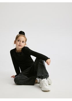 Reserved - Spodnie dresowe z aplikacją - czarny ze sklepu Reserved w kategorii Spodnie dziewczęce - zdjęcie 189263405