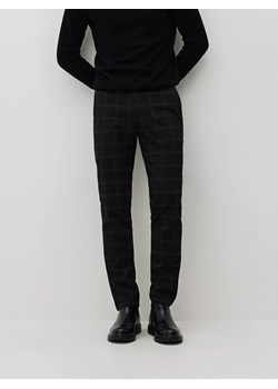 Reserved - Spodnie chino slim fit - czarny ze sklepu Reserved w kategorii Spodnie męskie - zdjęcie 189263476