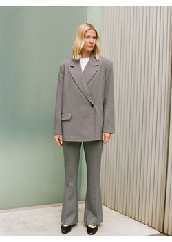 Reserved - Spodnie flare z kantem - ciemnoszary ze sklepu Reserved w kategorii Spodnie damskie - zdjęcie 189270349