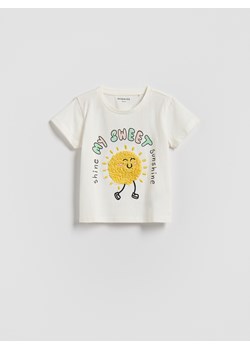 Reserved - T-shirt z aplikacją - złamana biel ze sklepu Reserved w kategorii Bluzki dziewczęce - zdjęcie 189270435