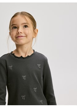 Reserved - Prążkowana koszulka z haftem - ciemnoszary ze sklepu Reserved w kategorii Bluzki dziewczęce - zdjęcie 189270598