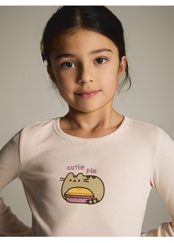 Reserved - Koszulka z aplikacją Pusheen - pastelowy róż ze sklepu Reserved w kategorii Bluzki dziewczęce - zdjęcie 189271388