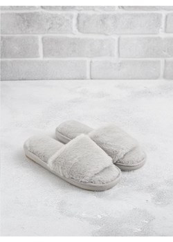 Sinsay - Kapcie - szary ze sklepu Sinsay w kategorii Kapcie damskie - zdjęcie 189272999