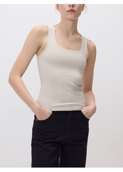 Reserved - Gładki top - beżowy ze sklepu Reserved w kategorii Bluzki damskie - zdjęcie 189274955