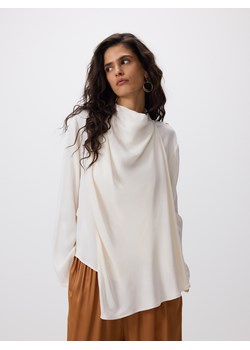 Reserved - Bluzka z wiskozy - złamana biel ze sklepu Reserved w kategorii Bluzki damskie - zdjęcie 189275755