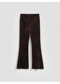 Reserved - Welurowe spodnie - brązowy ze sklepu Reserved w kategorii Spodnie damskie - zdjęcie 189276018