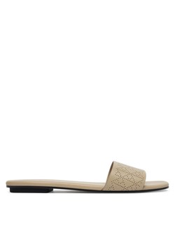 Calvin Klein Klapki Org Flat Sndl One Bar Lth Aop HW0HW02857 Beżowy ze sklepu MODIVO w kategorii Klapki damskie - zdjęcie 189279776