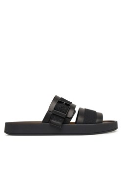 Calvin Klein Klapki Ergon Buckle Sandal Wb Lth Aop HM0HM02096 Czarny ze sklepu MODIVO w kategorii Klapki męskie - zdjęcie 189279926