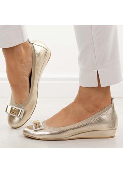 Złote skórzane Polskie baleriny damskie Prestige 2236 ze sklepu suzana.pl w kategorii Balerinki - zdjęcie 189283129