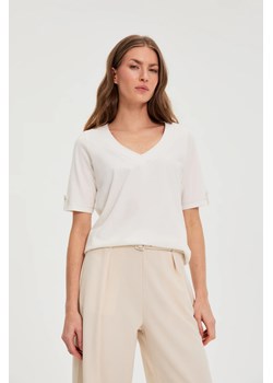 Bluzka z dekoltem w serek biała ze sklepu Moodo.pl w kategorii Bluzki damskie - zdjęcie 189283496