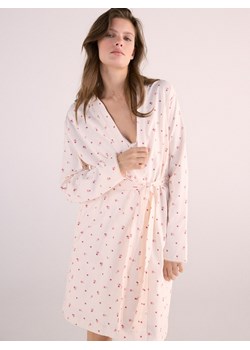 Reserved - Wzorzysty szlafrok z paskiem - kremowy ze sklepu Reserved w kategorii Szlafroki damskie - zdjęcie 189286417