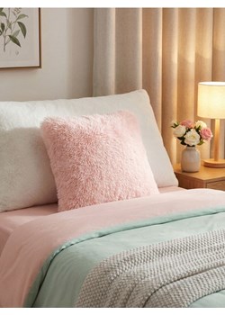 Sinsay - Futrzana poduszka dekoracyjna - różowy ze sklepu Sinsay w kategorii Poduszki dekoracyjne - zdjęcie 189288848