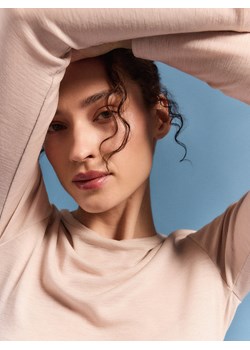 Mohito - Wełniana beżowa bluzka - beżowy ze sklepu Mohito w kategorii Bluzki damskie - zdjęcie 189303647